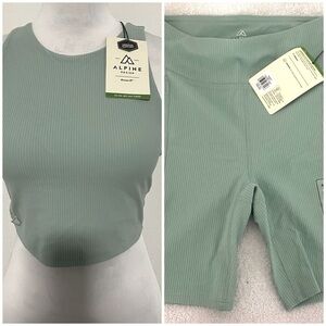 Alpine Design Women's Ribbed Bike Shorts Outfit Small Wicking 7” Inseam NWT